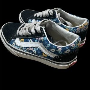 Vans old skool girls shoes sz 11.5